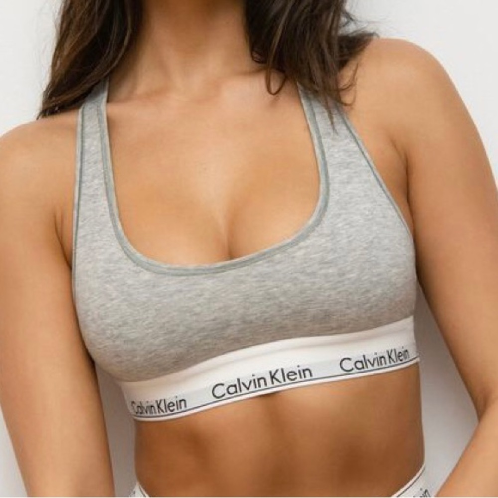 NWOT Calvin Klein sports bra